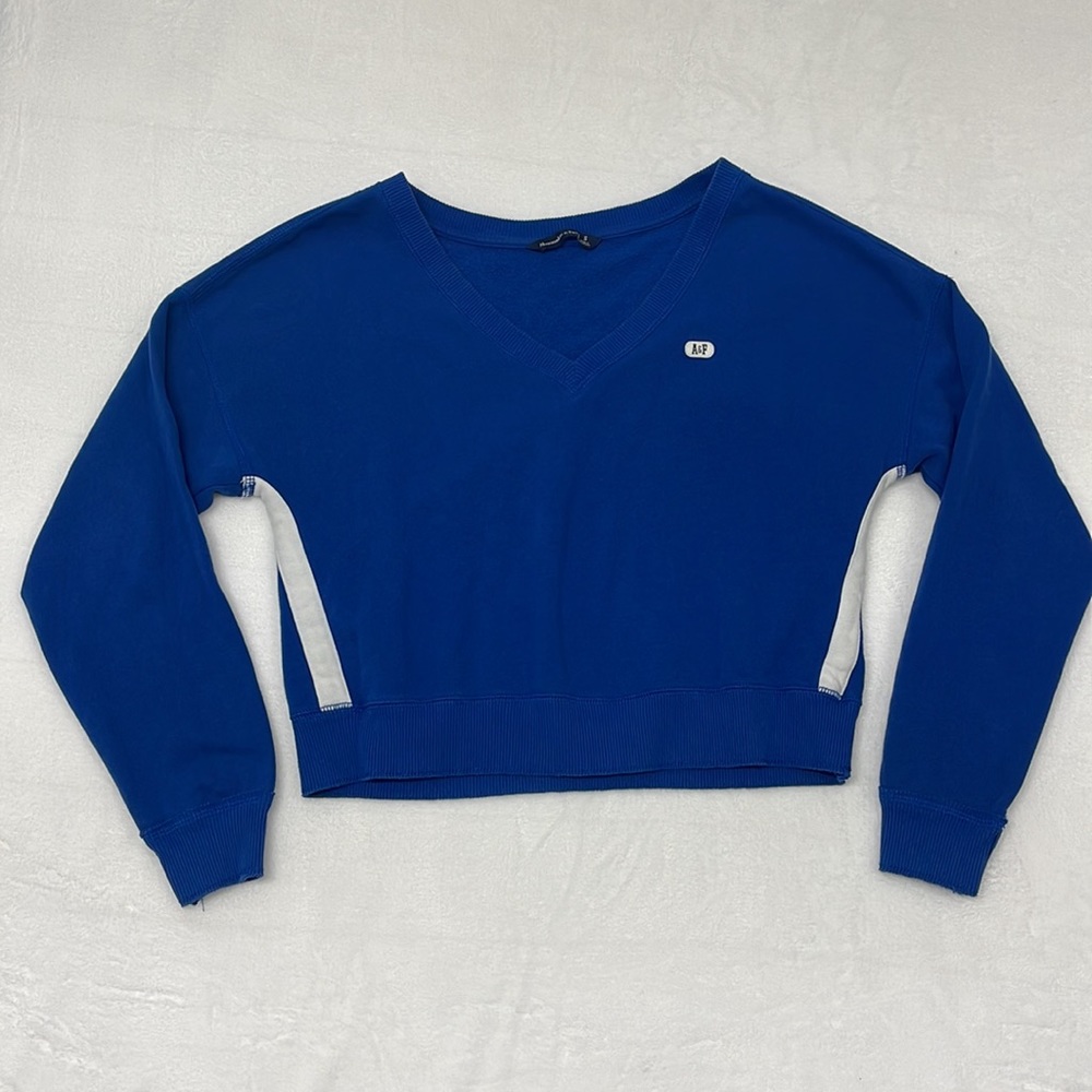 Abercrombie & Fitch Varsity Vneck Cropped Sweatshirt sz Small